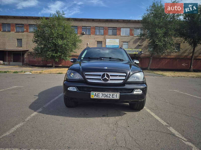 Внедорожник / Кроссовер Mercedes-Benz M-Class 2003 в Кривом Роге