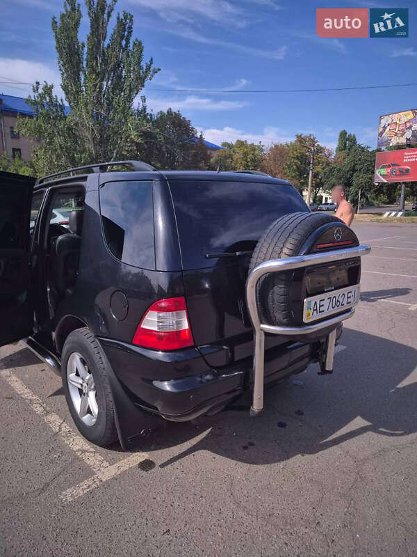Внедорожник / Кроссовер Mercedes-Benz M-Class 2003 в Кривом Роге