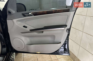 Внедорожник / Кроссовер Mercedes-Benz M-Class 2007 в 