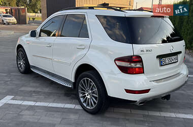 Внедорожник / Кроссовер Mercedes-Benz M-Class 2009 в 