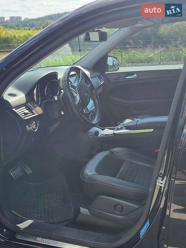 Внедорожник / Кроссовер Mercedes-Benz M-Class 2013 в Киеве