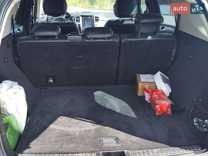 Внедорожник / Кроссовер Mercedes-Benz M-Class 2013 в Киеве