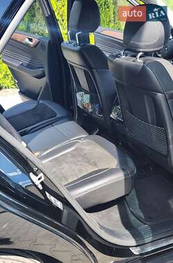 Внедорожник / Кроссовер Mercedes-Benz M-Class 2013 в 
