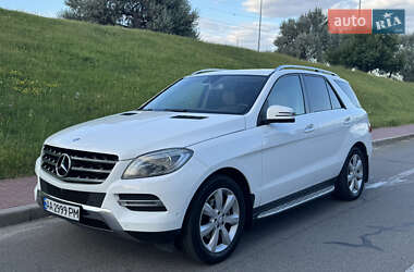 Внедорожник / Кроссовер Mercedes-Benz M-Class 2015 в 