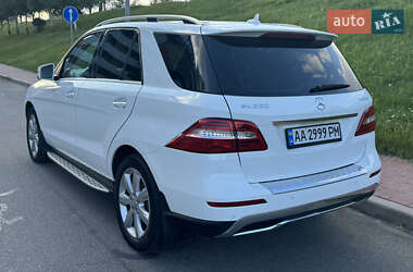 Внедорожник / Кроссовер Mercedes-Benz M-Class 2015 в 