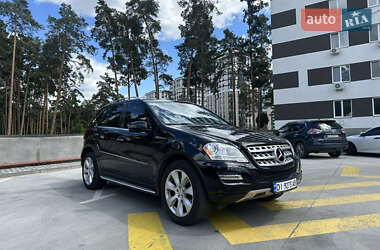 Внедорожник / Кроссовер Mercedes-Benz M-Class 2010 в 