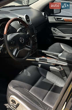 Внедорожник / Кроссовер Mercedes-Benz M-Class 2010 в 