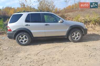 Внедорожник / Кроссовер Mercedes-Benz M-Class 2002 в 