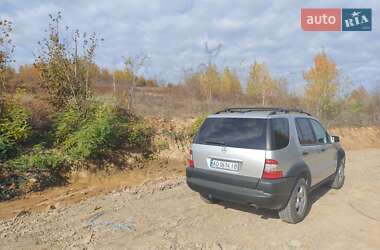 Внедорожник / Кроссовер Mercedes-Benz M-Class 2002 в 
