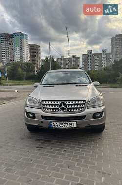 Внедорожник / Кроссовер Mercedes-Benz M-Class 2006 в 