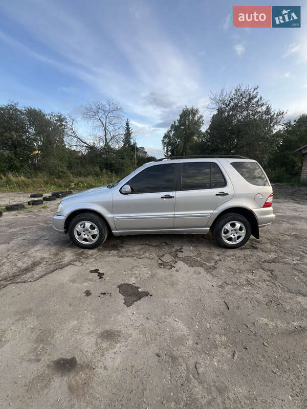Позашляховик / Кросовер Mercedes-Benz M-Class 2003 в Золочеві