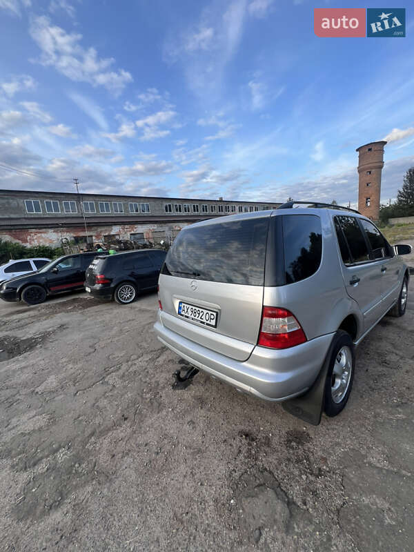 Позашляховик / Кросовер Mercedes-Benz M-Class 2003 в Золочеві