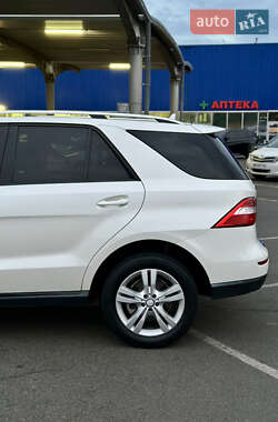 Внедорожник / Кроссовер Mercedes-Benz M-Class 2012 в 
