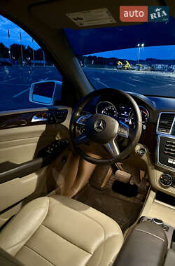 Внедорожник / Кроссовер Mercedes-Benz M-Class 2012 в 