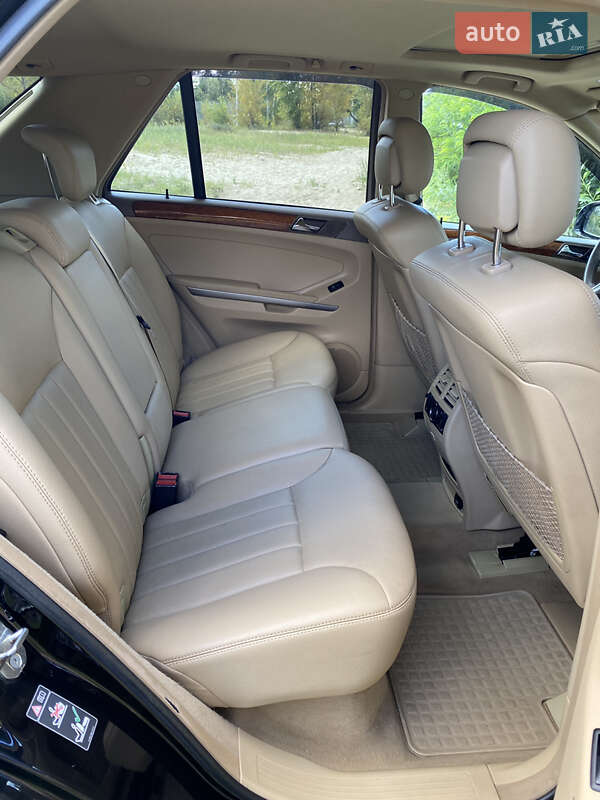 Внедорожник / Кроссовер Mercedes-Benz M-Class 2008 в Киеве
