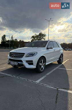 Внедорожник / Кроссовер Mercedes-Benz M-Class 2013 в 
