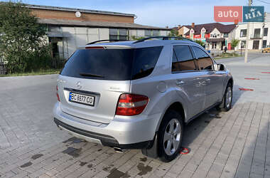 Внедорожник / Кроссовер Mercedes-Benz M-Class 2006 в 