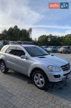 Внедорожник / Кроссовер Mercedes-Benz M-Class 2006 в 