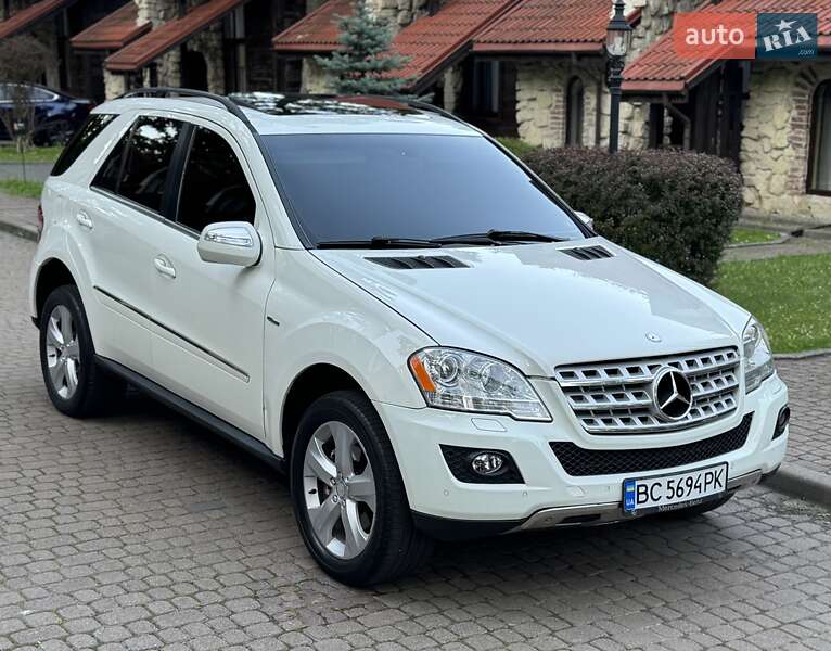 Mercedes-Benz M-Class 2009