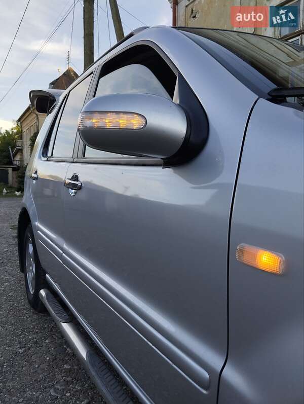 Внедорожник / Кроссовер Mercedes-Benz M-Class 2001 в Заставной