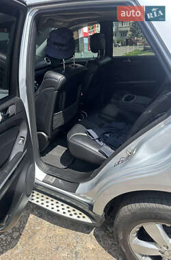 Внедорожник / Кроссовер Mercedes-Benz M-Class 2010 в 