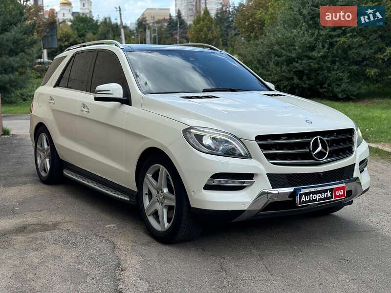 Внедорожник / Кроссовер Mercedes-Benz M-Class 2013 в Виннице