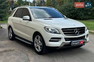 Внедорожник / Кроссовер Mercedes-Benz M-Class 2013 в 