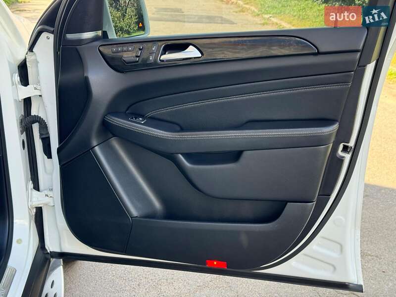 Внедорожник / Кроссовер Mercedes-Benz M-Class 2013 в Виннице