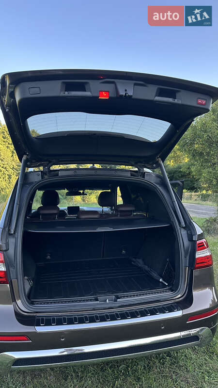 Внедорожник / Кроссовер Mercedes-Benz M-Class 2014 в Виноградове