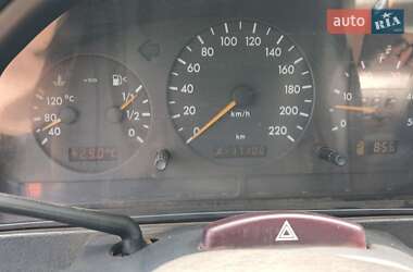 Внедорожник / Кроссовер Mercedes-Benz M-Class 2001 в 