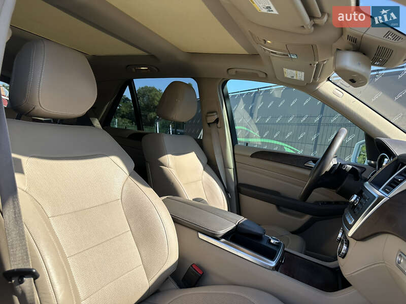 Позашляховик / Кросовер Mercedes-Benz M-Class 2015 в Києві