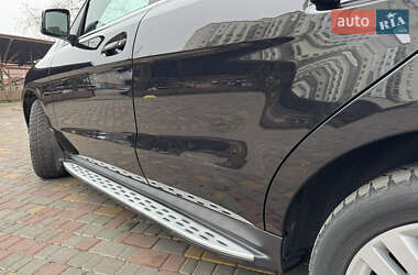Внедорожник / Кроссовер Mercedes-Benz M-Class 2013 в 