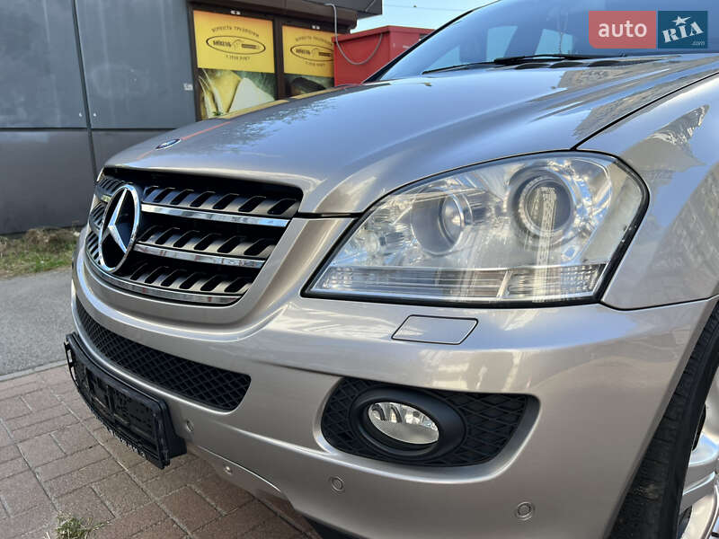 Внедорожник / Кроссовер Mercedes-Benz M-Class 2006 в Киеве