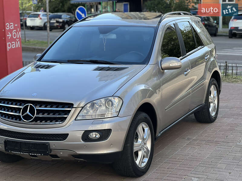 Внедорожник / Кроссовер Mercedes-Benz M-Class 2006 в Киеве