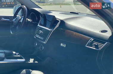 Внедорожник / Кроссовер Mercedes-Benz M-Class 2012 в 