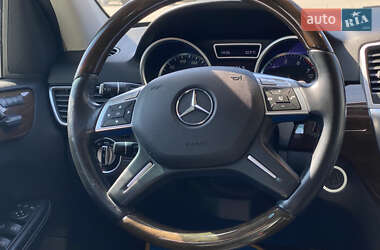 Внедорожник / Кроссовер Mercedes-Benz M-Class 2012 в 