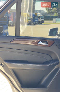 Внедорожник / Кроссовер Mercedes-Benz M-Class 2012 в 