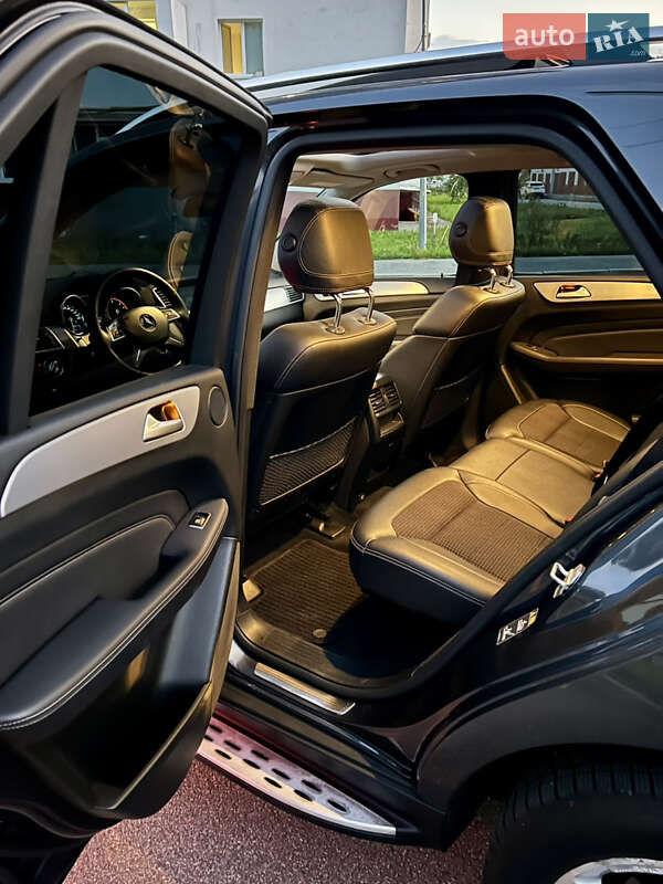 Позашляховик / Кросовер Mercedes-Benz M-Class 2013 в Харкові