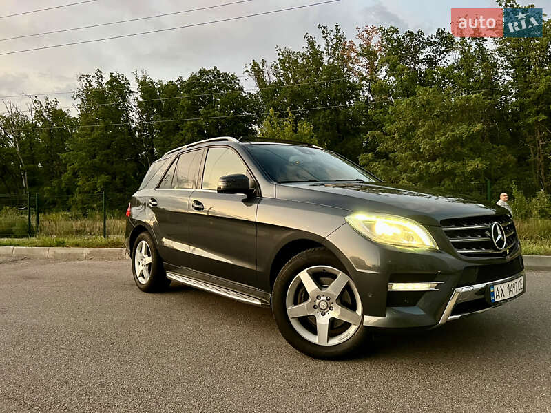 Позашляховик / Кросовер Mercedes-Benz M-Class 2013 в Харкові