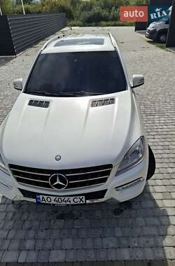 Внедорожник / Кроссовер Mercedes-Benz M-Class 2011 в 