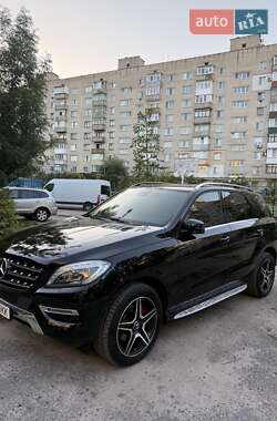 Внедорожник / Кроссовер Mercedes-Benz M-Class 2014 в 