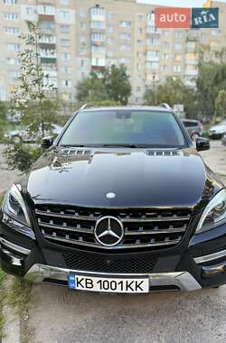 Внедорожник / Кроссовер Mercedes-Benz M-Class 2014 в Казатине