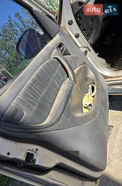 Позашляховик / Кросовер Mercedes-Benz M-Class 2001 в 