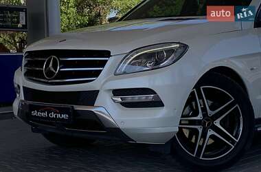 Внедорожник / Кроссовер Mercedes-Benz M-Class 2012 в 