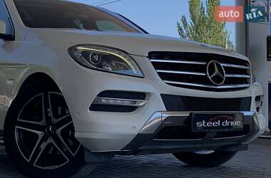 Внедорожник / Кроссовер Mercedes-Benz M-Class 2012 в 