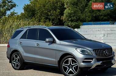 Внедорожник / Кроссовер Mercedes-Benz M-Class 2014 в 