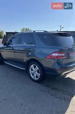 Внедорожник / Кроссовер Mercedes-Benz M-Class 2015 в 