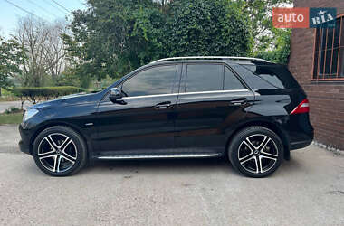 Внедорожник / Кроссовер Mercedes-Benz M-Class 2012 в 