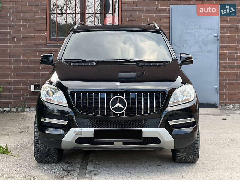 Внедорожник / Кроссовер Mercedes-Benz M-Class 2012 в Запорожье