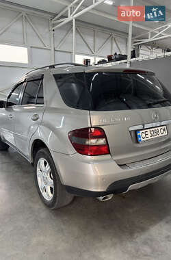 Позашляховик / Кросовер Mercedes-Benz M-Class 2006 в 